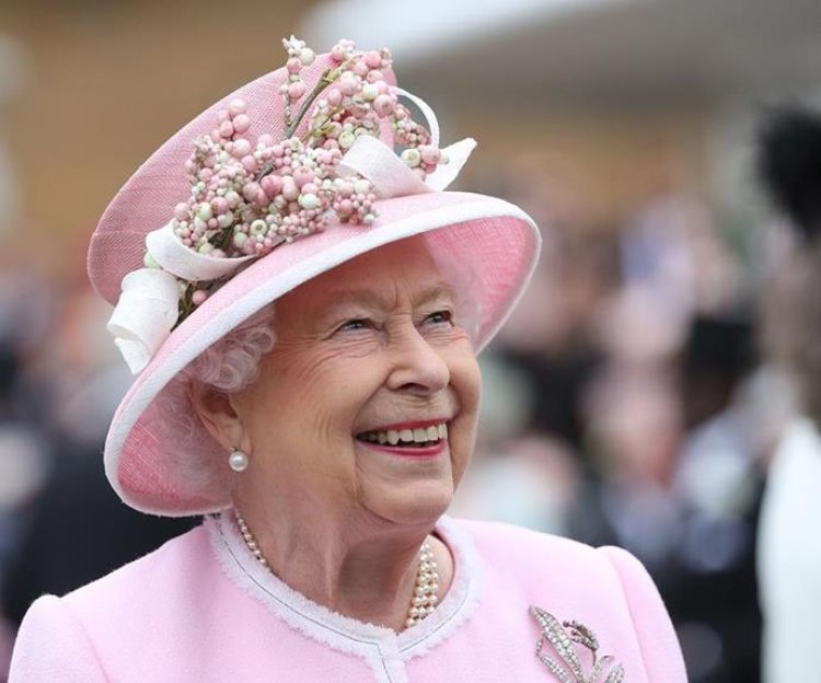 Queen Elizabeth Dies at 96