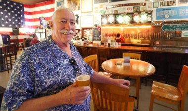 Central Florida Brewers Raise Toast to Jimmy Carter as Former Pres. Moves into Hospice Care