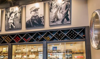 Connoisseur's Corner: Admiral Cigar Club Places You in Command