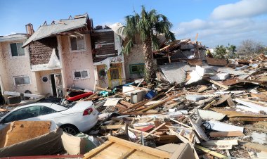 Hurricane Nicole Heads Toward Florida